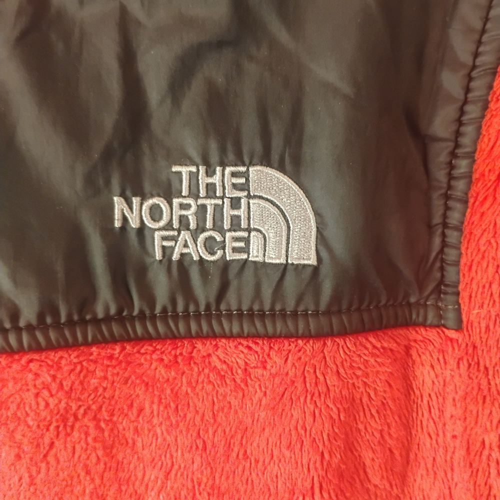 The North Face Fleece Jacket - Picture 4 of 10